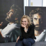 Krimarik-Akiane-with-paintings-age-17-2011-300×200