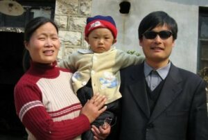 Chen-Guangcheng-and-family