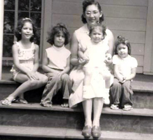 Yvonne's sisters with their mom