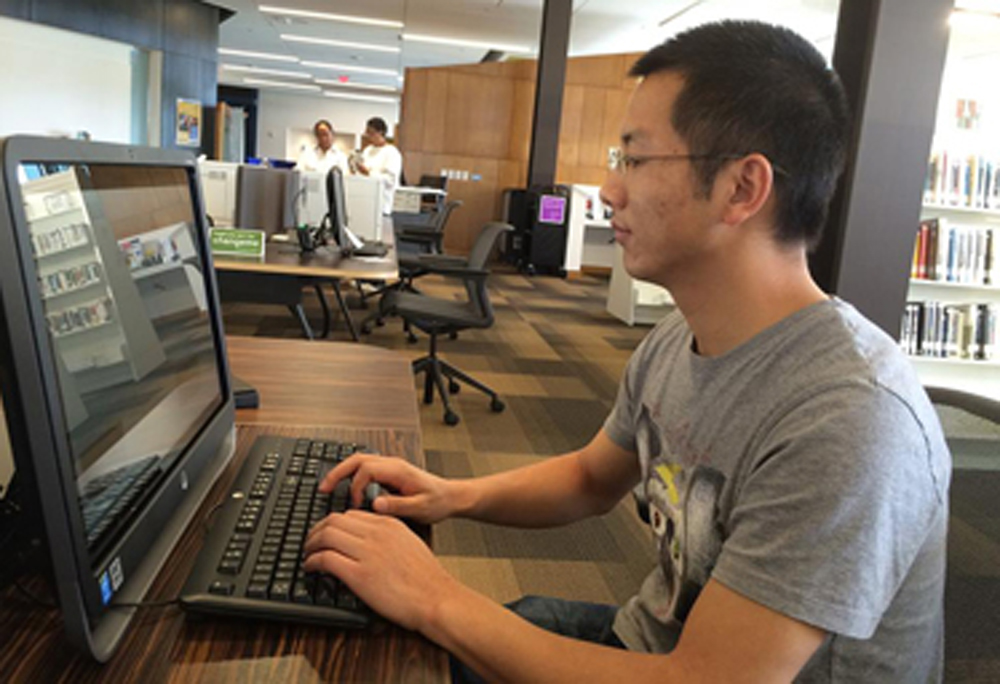 Китайские геймеры реальные. Советский китайский компьютер. Китайские геймеры смешные картинки. Много людей за компьютерами. Китайский компьютерный магазин.