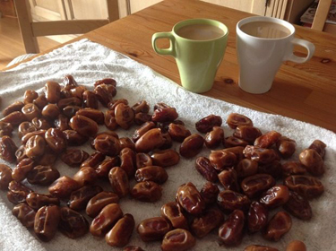 dates at table