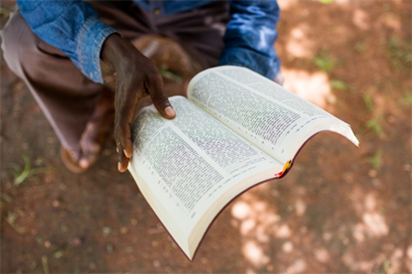 Berki reading the word