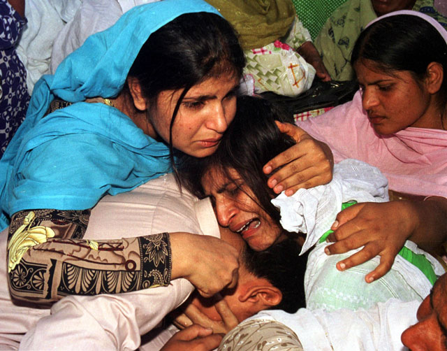 pakistani-christians-mourn