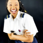 #BlackExcellence 🖤 Meet Nigerian American Miracle Izuchukwu She joins elite group of 1 black female pilots in the world Duc